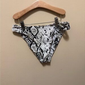 SHEIN Monochrome Snake Print Bikini Bottom